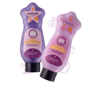Shampoo y tratamiento Minte Kids morado colocados inclinados sobre fondo blanco